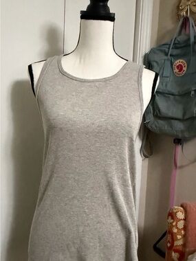 Gymshark Light Gray Ribbed Sleeveless Tank size xxl